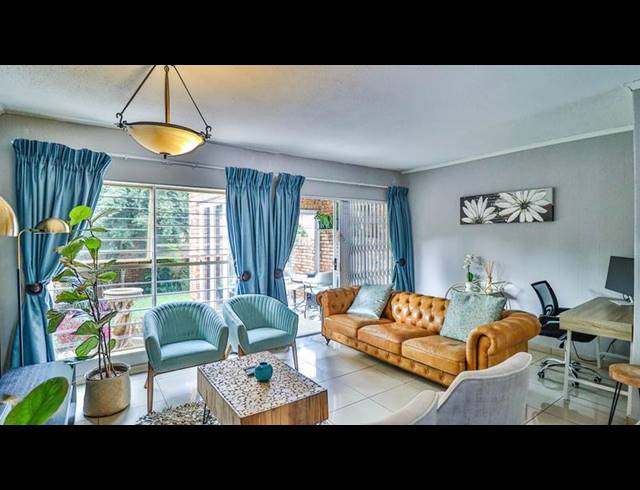 2 BEDROOM TOWNHOUSE FOR SALE IN RIVONIA